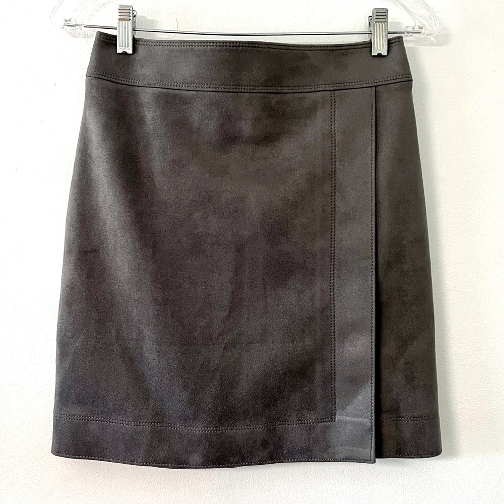 White House Black Market Skirt, Sz 00
